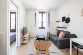 Modern 1 bedroom apartments near Drassanes